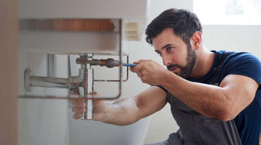 Professional water heater installation services in Mcleod, ND